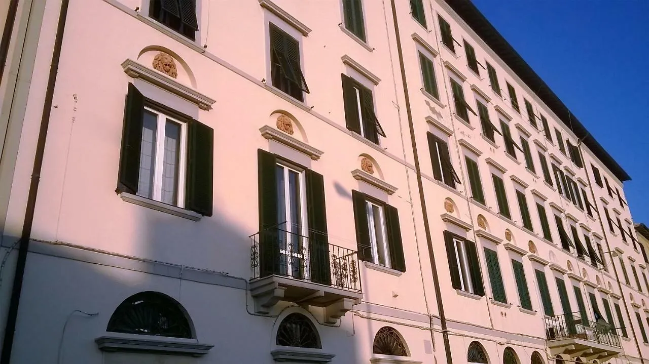 Dogana D'Acqua Rooms & Art Livorno 0*,
